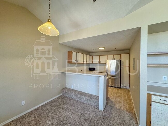 Building Photo - 2195 Alicia Point