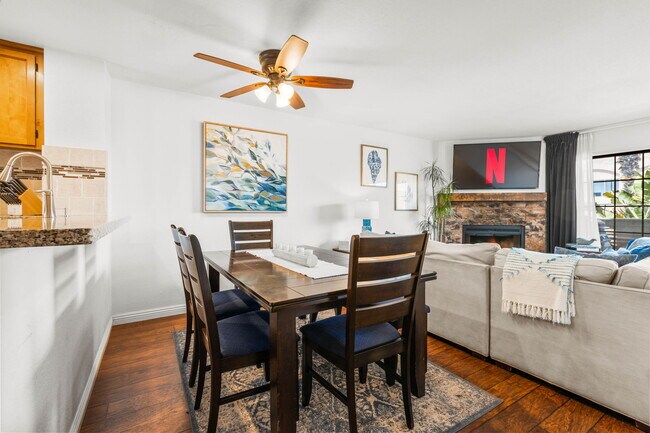 Building Photo - 727 Seacoast Dr