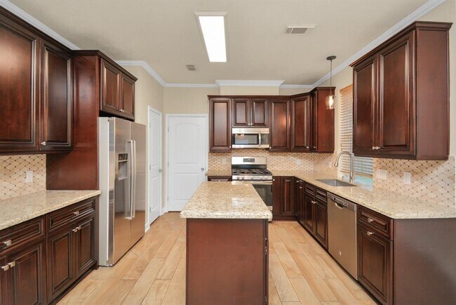 Building Photo - 20210 Black Canyon Dr
