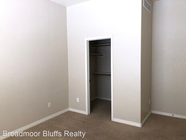 Building Photo - 5 br, 3.5 bath House - 9667 Carriage Creek...