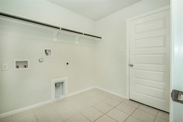 Building Photo - 8840 Landergin Mesa Dr
