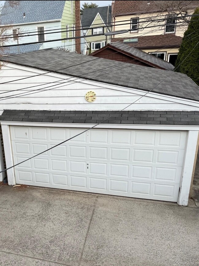 Building Photo - 404 Bauer Pl