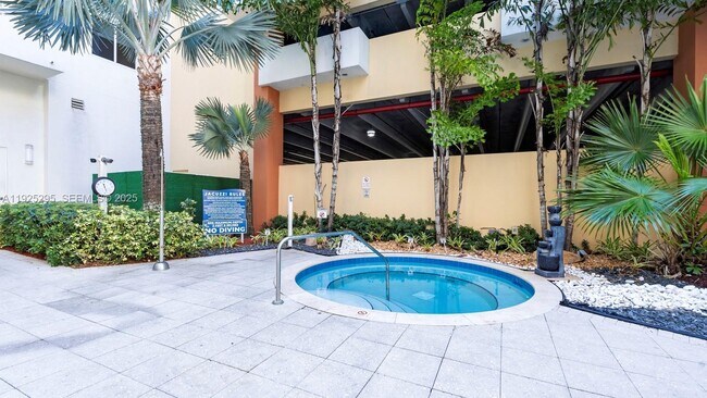 Building Photo - 18800 NE 29th Ave