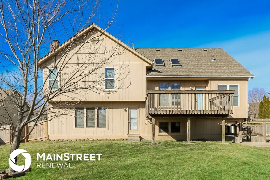 Building Photo - 1125 SE 11 Terrace