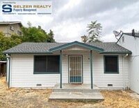 Building Photo - Cozy & conveniently located 1 bd. duplex!