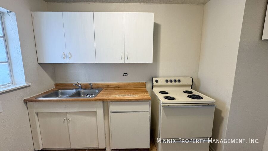 Building Photo - 3111 Storey Ave