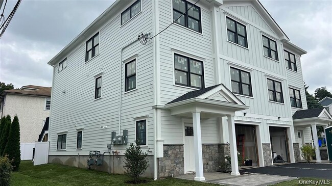 Building Photo - 38 Elmwood Ave