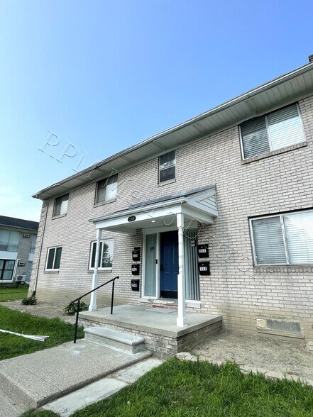 Building Photo - 22148 Dante St
