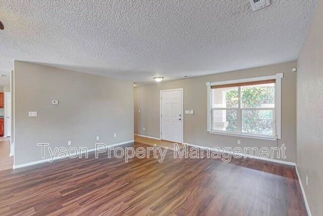 Building Photo - 10228 Nacimiento St NW