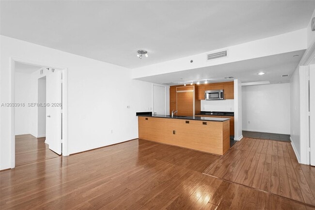 Building Photo - 50 Biscayne Blvd