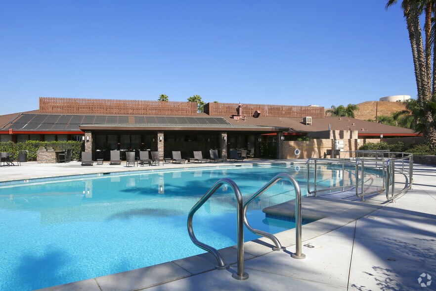 55+ Country Village Senior Apartments 10250 W Country Club Dr Jurupa