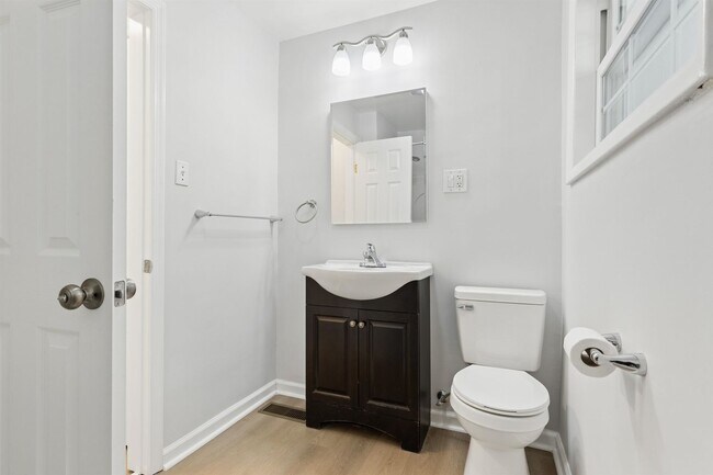 Building Photo - 3BR Rancher Hampton/Langley AFB