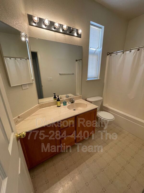 Building Photo - 6080 Ingleston Dr