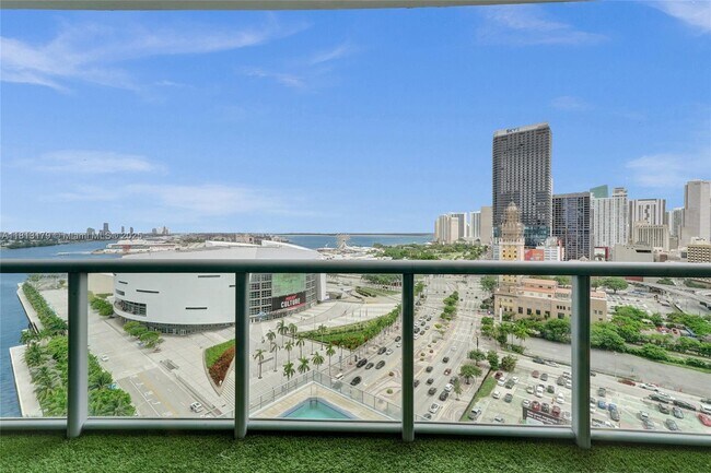 Building Photo - 888 Biscayne Blvd