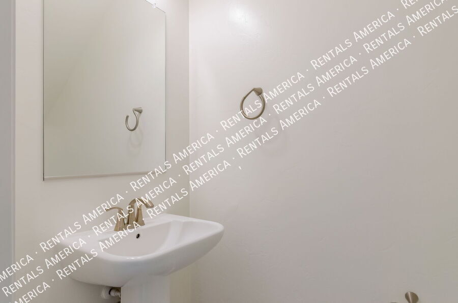 Building Photo - 7433 Via Casa Elegante