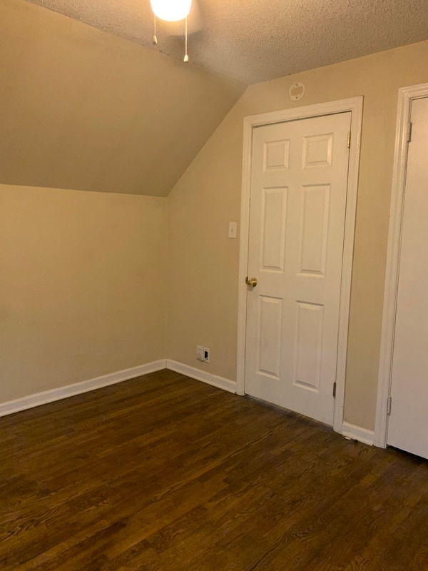 Building Photo - 4201 Dinglewood Ave