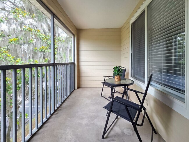Building Photo - ROOM FOR RENT in a Charming 4/4 in University Terrace West - 411C