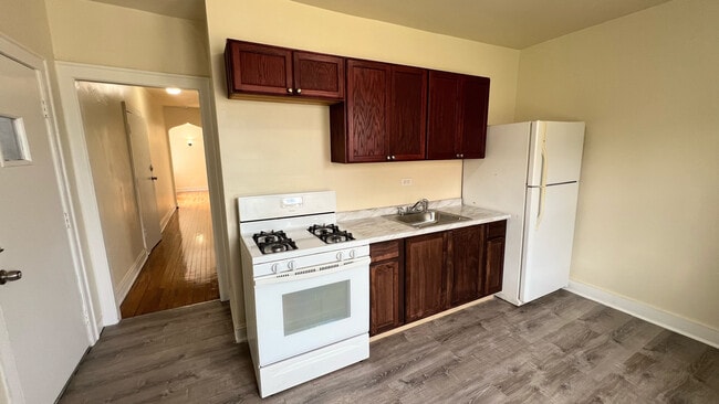 Building Photo - 8748 S Dauphin Ave