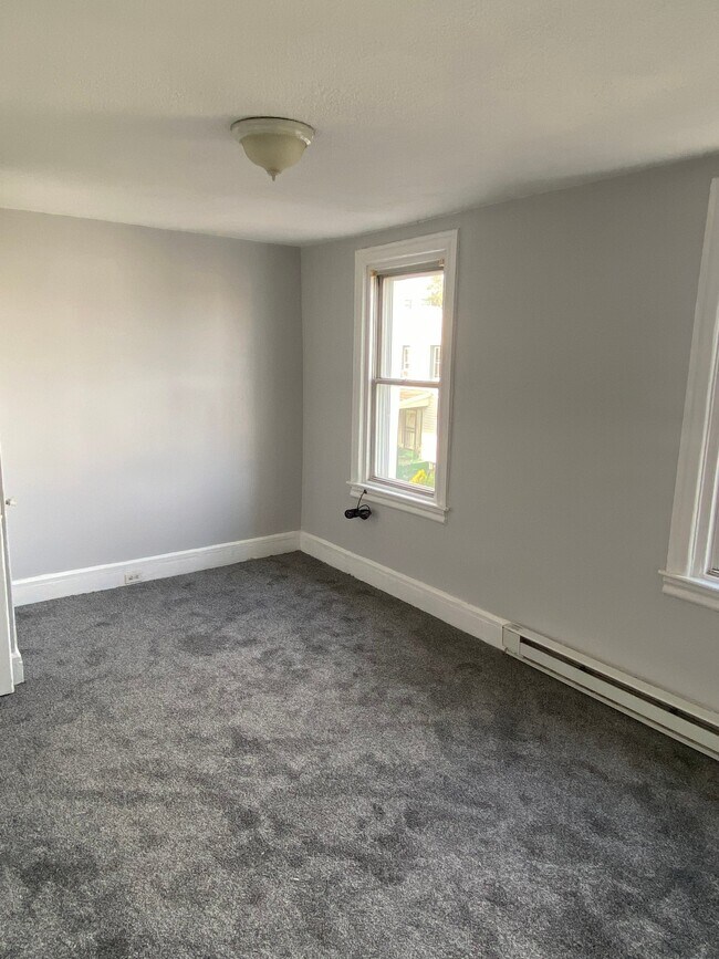 Building Photo - 2004 E Rittenhouse St
