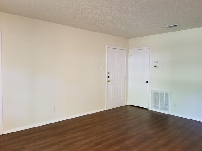 Building Photo - 4502 Banbury Bend