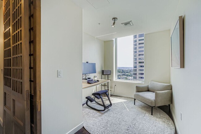 Building Photo - Luma Condominiums ~ First Hill/Capitol Hill