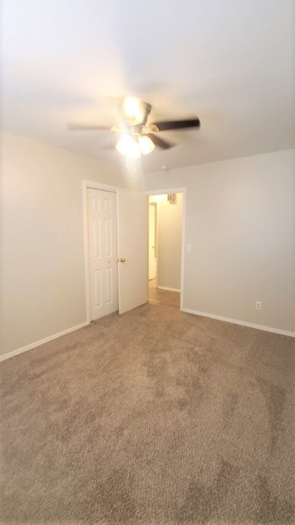 Building Photo - Super 3 Bed 2 Bath 2 Car Garage in Rolling...