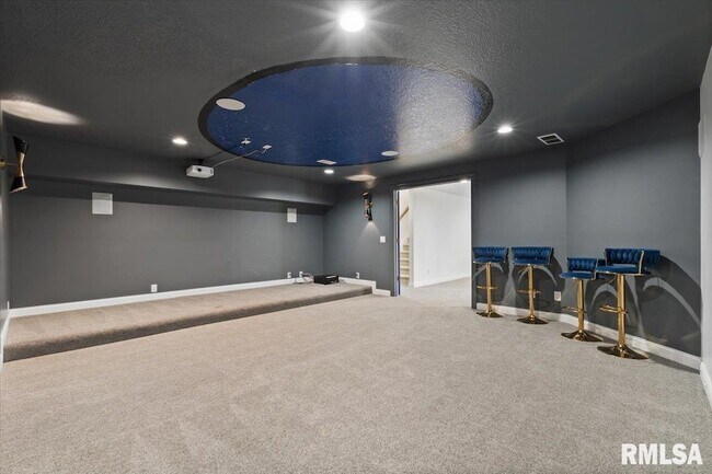 Building Photo - 6817 Timber Ct