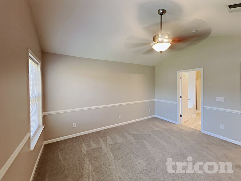 Building Photo - 4019 Black Locust Terrace