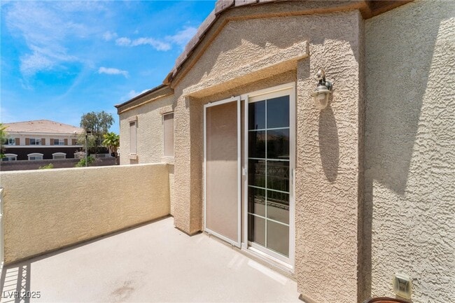 Building Photo - 9169 Column Ct