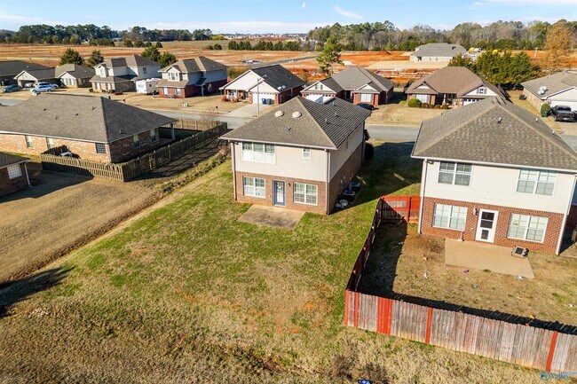 Building Photo - 161 Fields Pond Dr