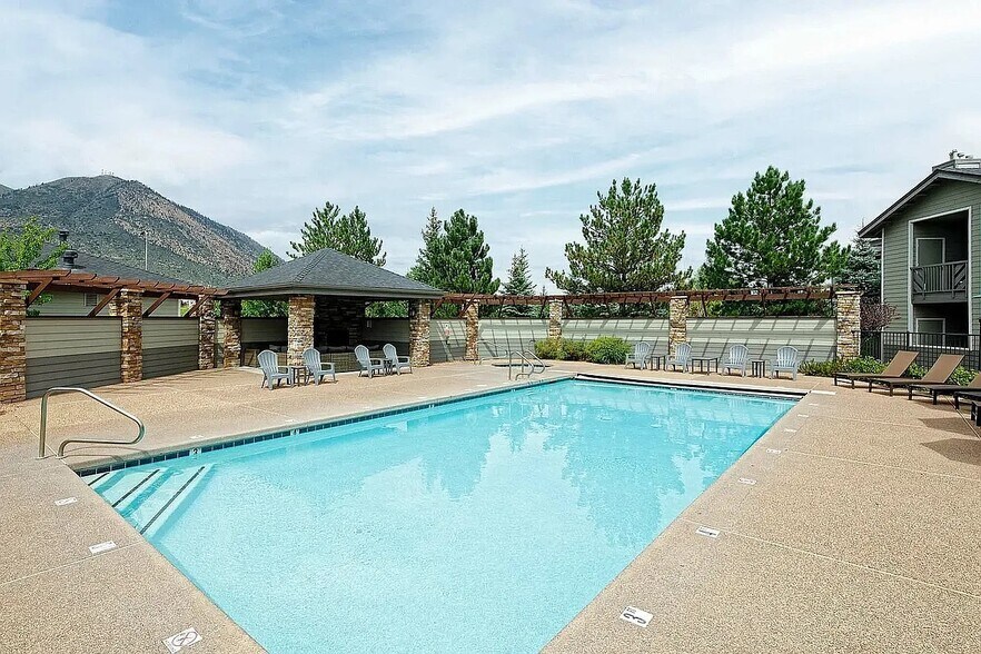 Building Photo - 4343 E Soliere Ave