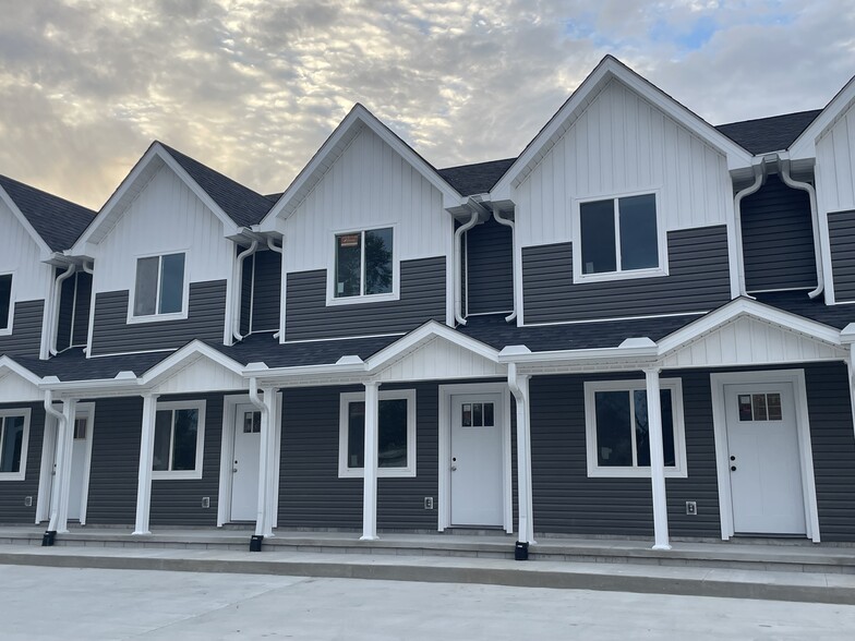 Building Photo - 1055 Gordon Hill Pike