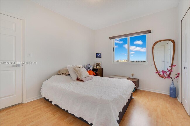 Building Photo - 3500 Coral Wy