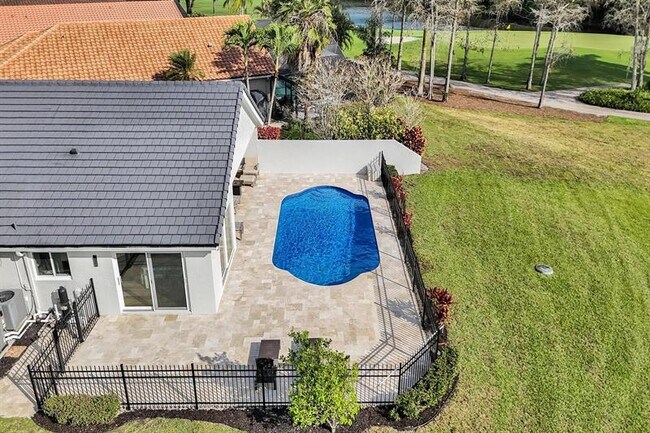 Building Photo - 21464 Bridgeview Dr