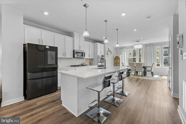 Building Photo - 56 Dolcie Ln