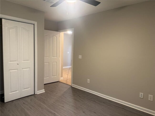 Building Photo - 106 Windridge Dr