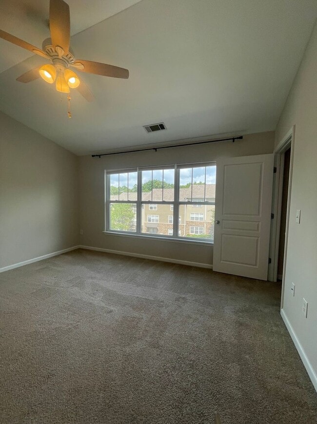 Building Photo - 07-211 Markey