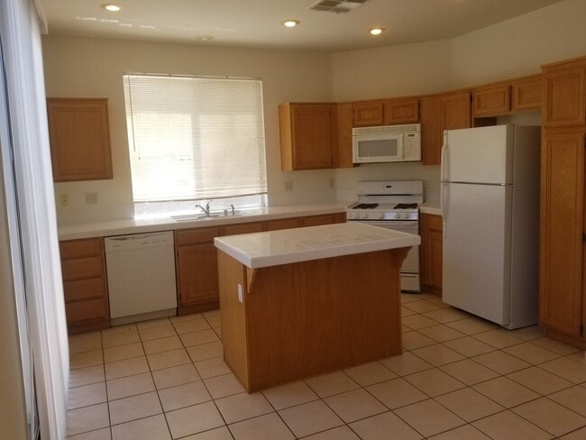 Building Photo - 2 Bedroom Home Located in Summerlin!