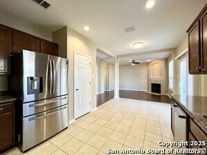 Building Photo - 6811 Karnes Leaf