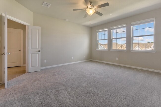 Building Photo - 7528 Redondo Dr