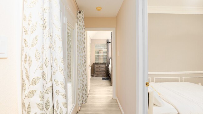 Building Photo - 3007 Smokey Hollow Dr