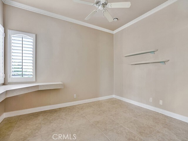 Building Photo - 2326 Pinehurst Dr