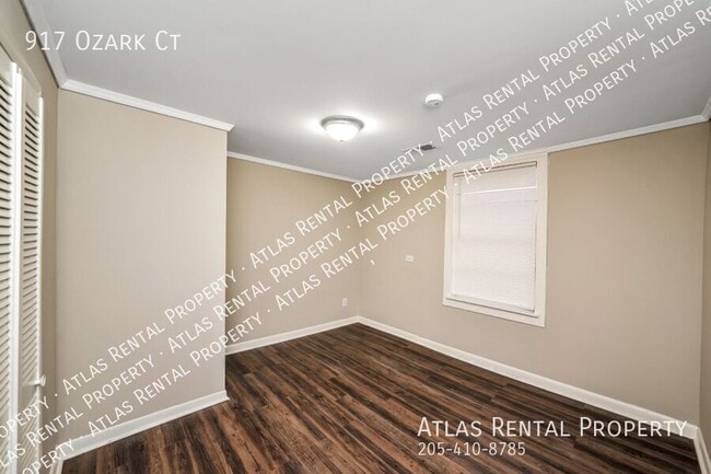 Building Photo - 917 Ozark Ct