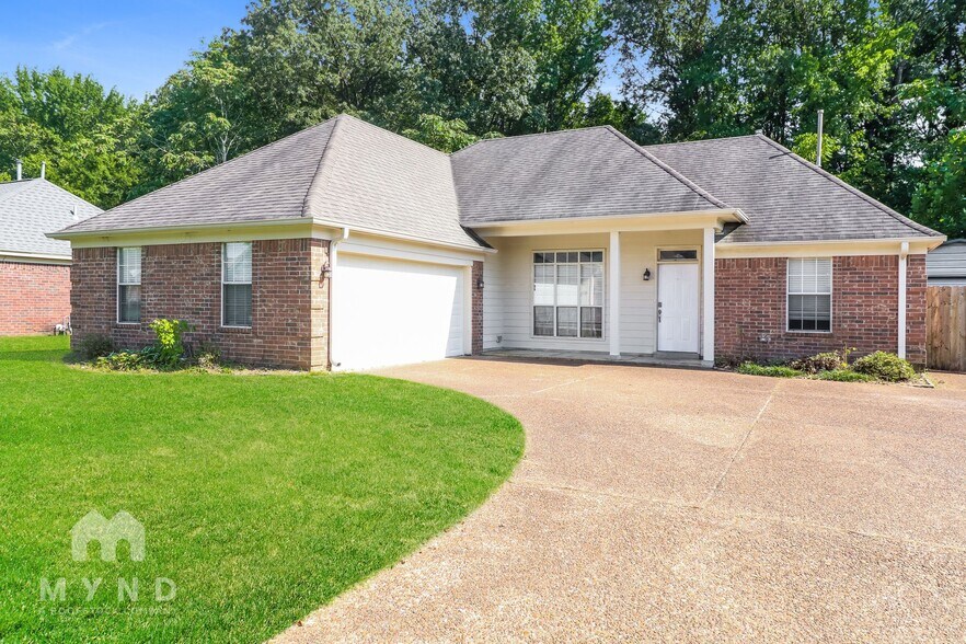 Primary Photo - 240 Winding Creek Dr