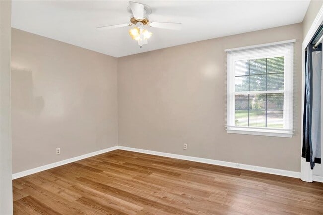 Building Photo - 6023 Lazy Ln