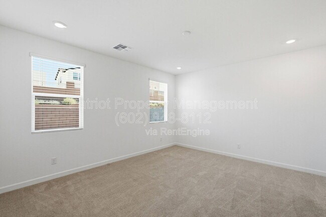Building Photo - 7404 W Buckhorn Trail