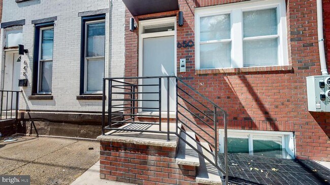 Building Photo - 650 N 36th St