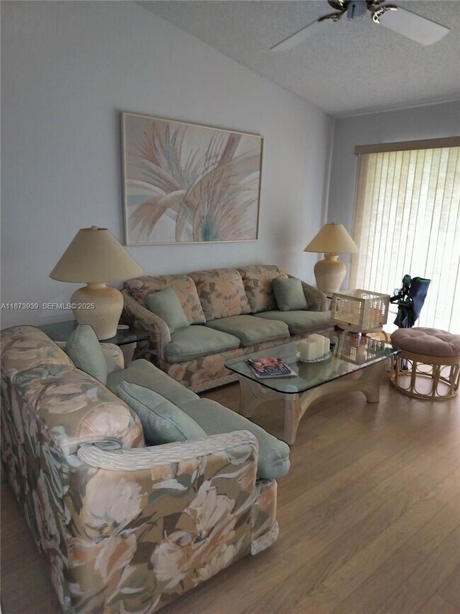 Building Photo - 1002 Keystone Dr