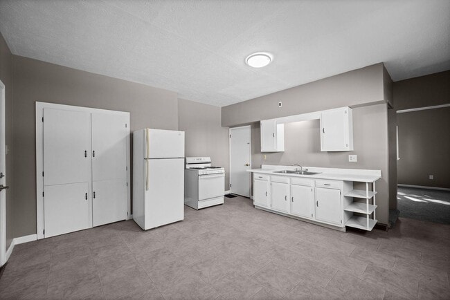 Primary Photo - 120 15th St