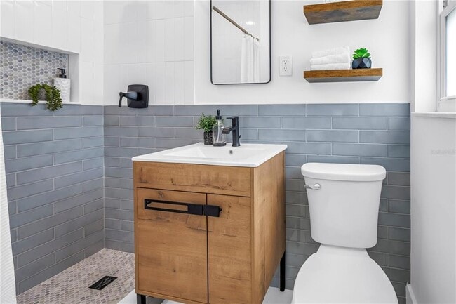 Building Photo - 6161 35th Ave N